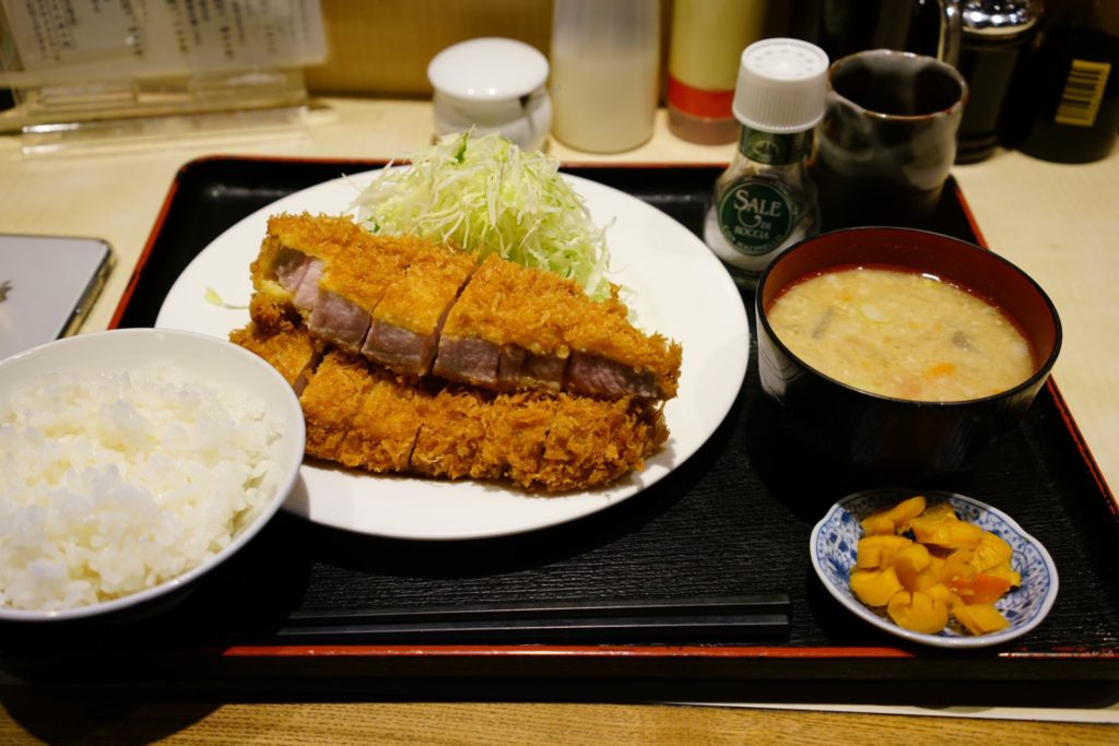 絶品とんかつ / にし邑