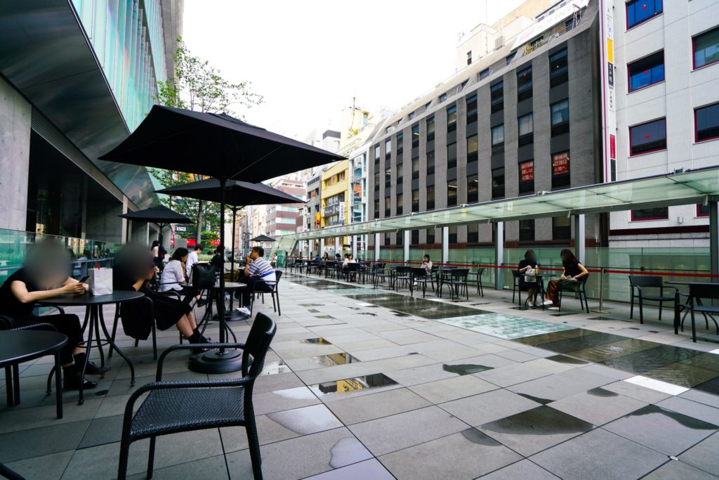 スターバックス GINZA SIX 店 2F