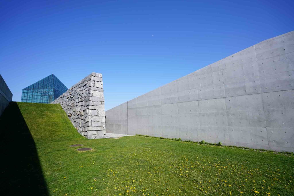 札幌 / day2 / ウニ丼 → モエレ沼公園