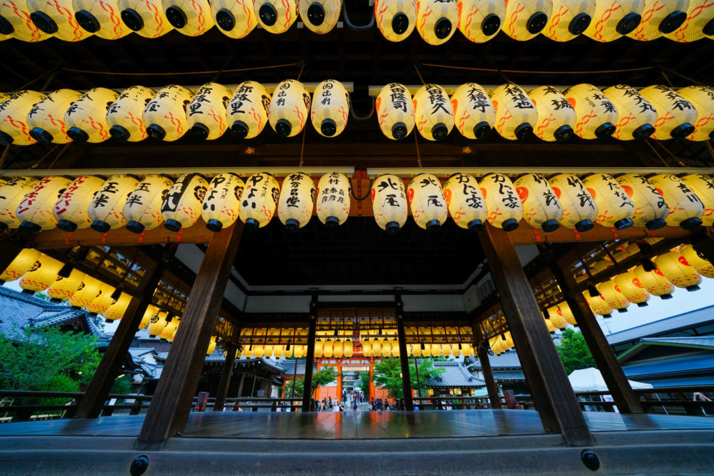 京都 / Day1-2 / 伊丹 → 建仁寺 → 清水寺 → 八坂神社 → 花小路 → ハモ寿司