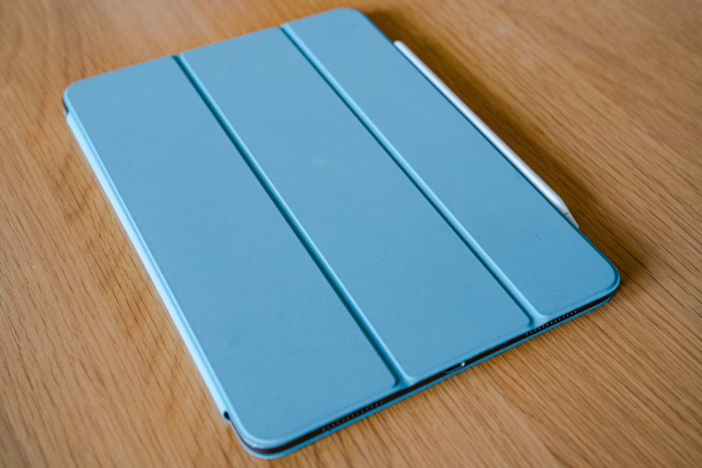 やっぱりiPad Pro のカバーは純正がいい　/ Smart Folio Cover