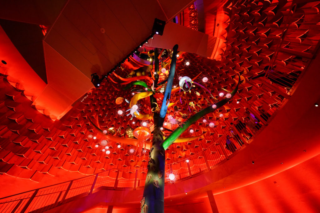 大阪・京都 / Day2 / つけめん「つるかめ」 → 太陽の塔の中へ