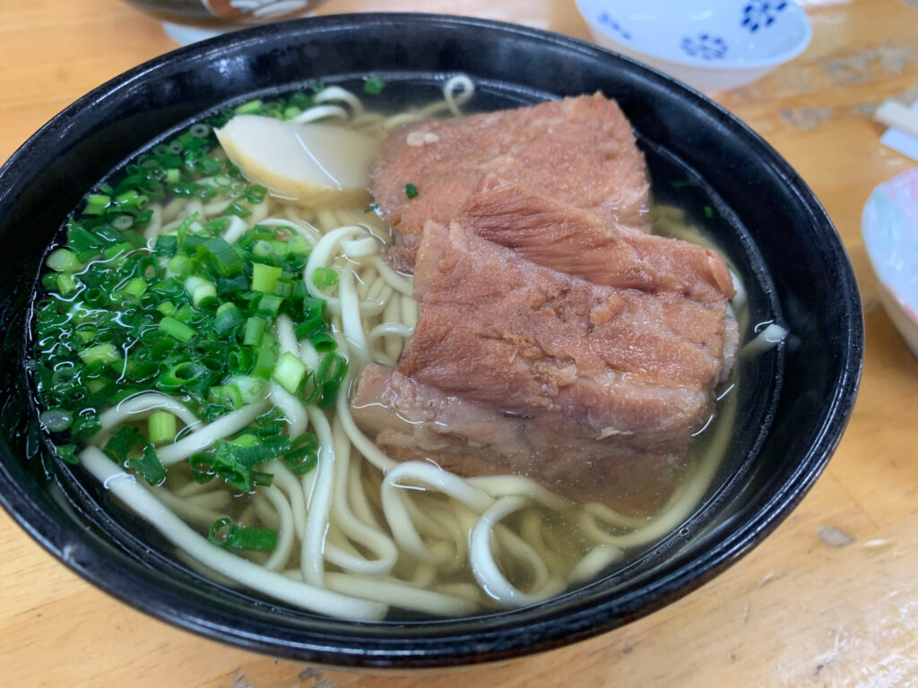 【沖縄】地元で人気のメキシコでタコス → 琉球の牛 → 沖縄で一番うまいソーキそば「玉家」/ Day3-4